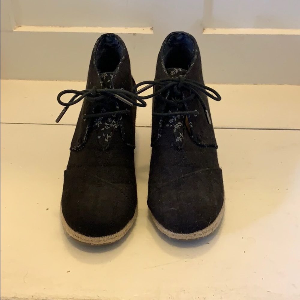 Toms black wedge bootie